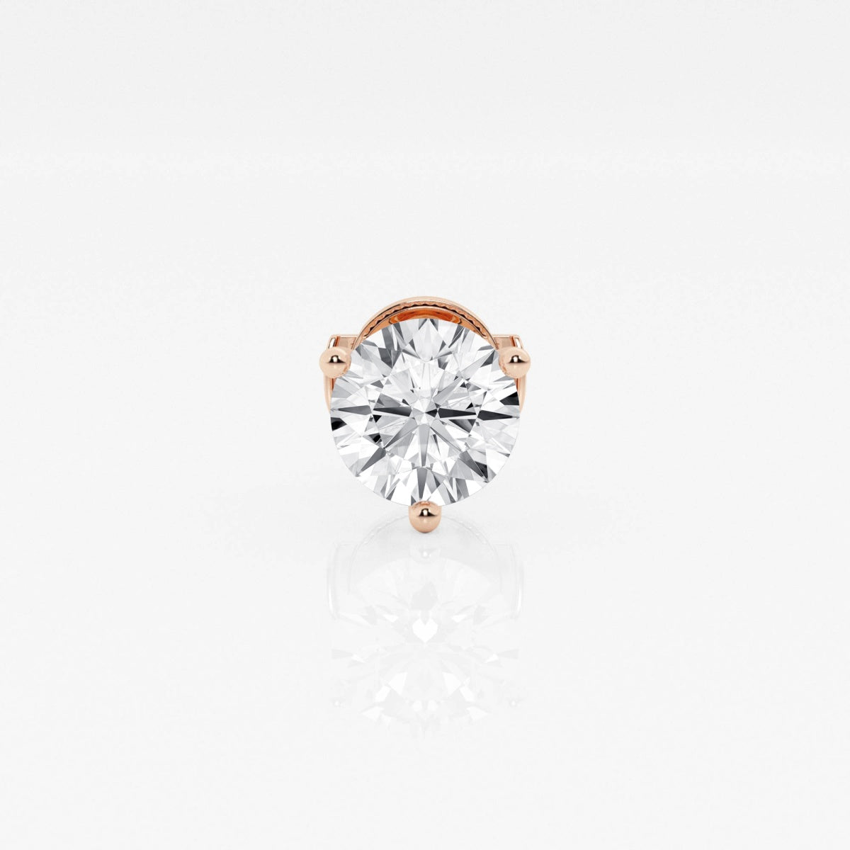 Lara - Radiant Three-Prong Style Earrings